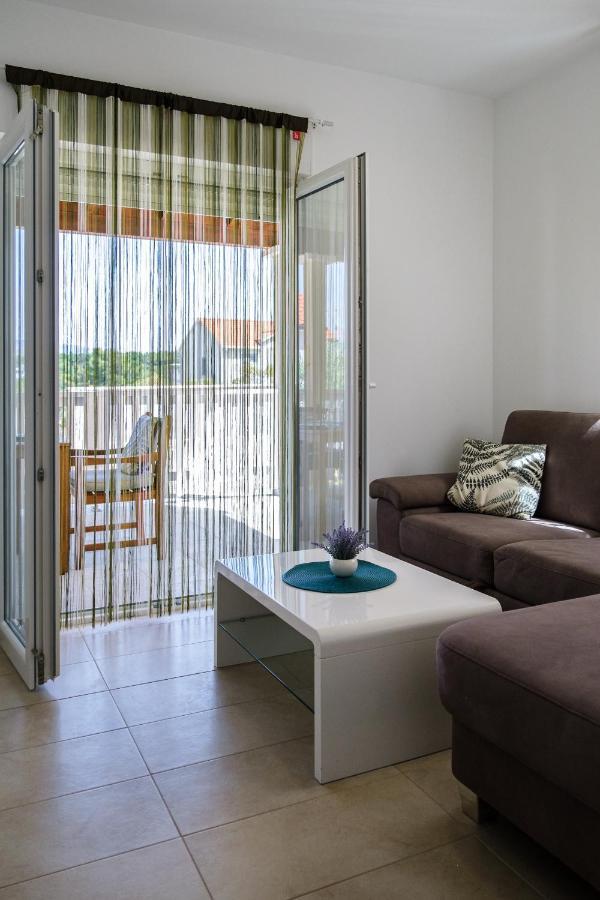 מילנה Villa Zdenka מראה חיצוני תמונה